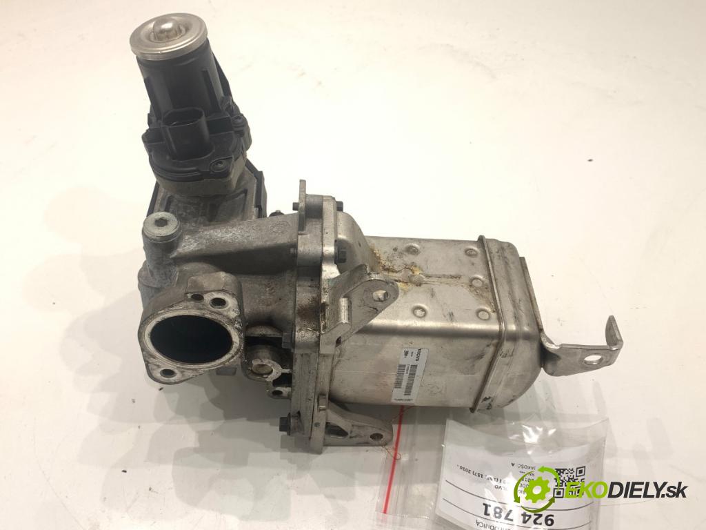 VOLVO V60 I Kombi 2017 140 kW 2.0 D4 1969 Ventil EGR CHLADIČ: 31422315