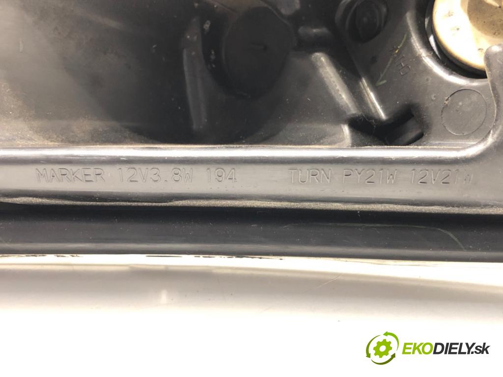 NISSAN JUKE F15 SUV 2013 81 kW 1.5 dCi 1461 Svetlomet pravy predný