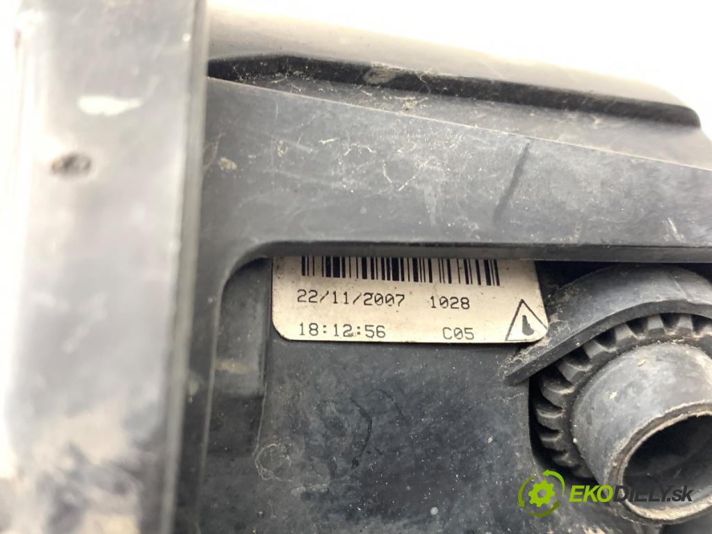 NISSAN JUKE F15 SUV 2013 81 kW 1.5 dCi 1461 Hmlové svetlo, hmlovka ľavy predný
