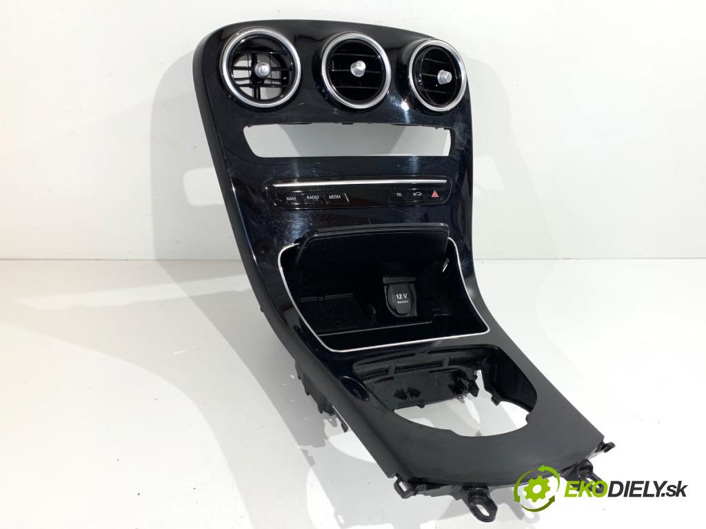 MERCEDES-BENZ KLASA C sedan 2019 110 kW C 200 d (205.011) 1950 mří topení přední část A2056804510