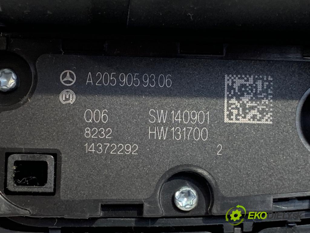 MERCEDES-BENZ KLASA C sedan 2019 110 kW C 200 d (205.011) 1950 Panel ovládaní navigace A2059004228