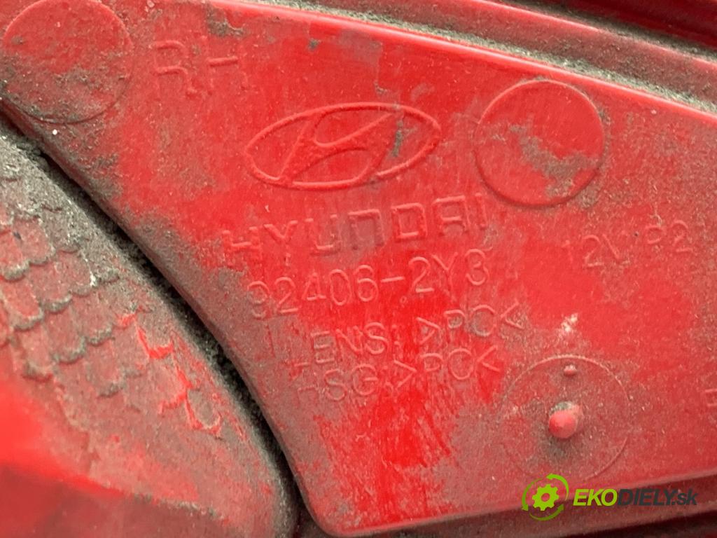 HYUNDAI ix35 SUV 2010 120 kW 2.0 1998 Svetlo nárazníka pravy zad 92406-2Y3