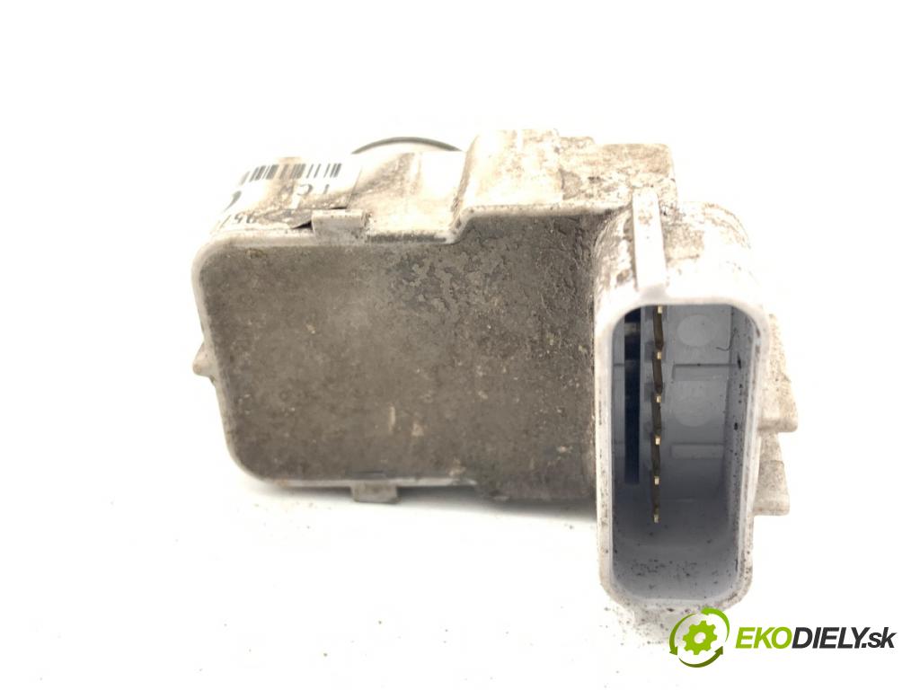 HYUNDAI ix35 SUV 2010 120 kW 2.0 1998 snímač PDC 95720-2S000