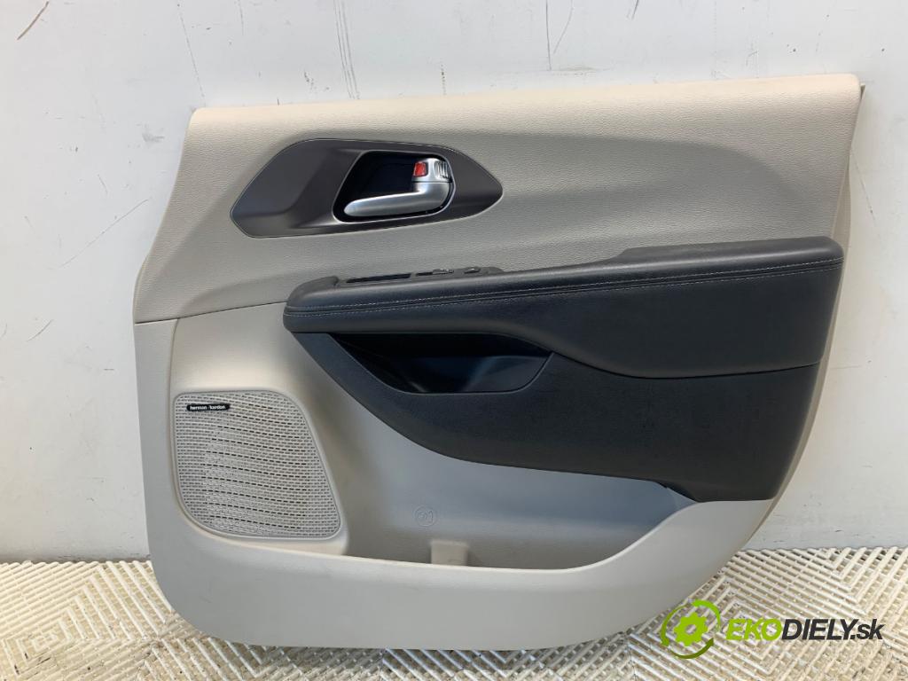 CHRYSLER PACIFICA nadwozie wielkoprzestrzenne (MPV) 2018 185 kW 3.6 Hybrid 3604 ča dveře pravý přední část 