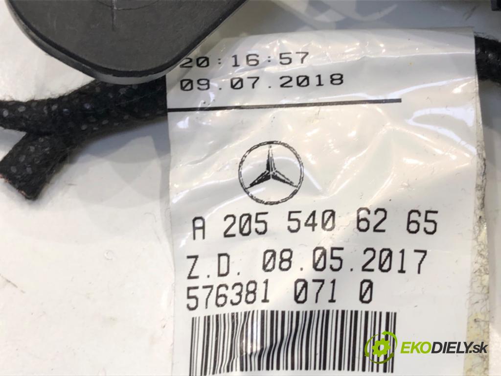 MERCEDES-BENZ KLASA C sedan 2019 110 kW C 200 d (205.011) 1950 klika vnitřní levý přední část A2055406265