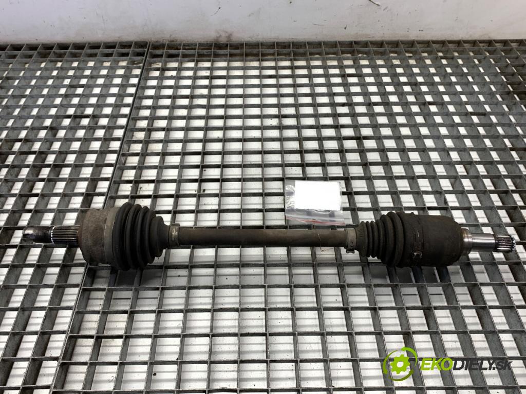 FIAT PANDA III liftback 2014 51 kW 1.2 (312PXA1A) 1242 poloos levý přední část 
