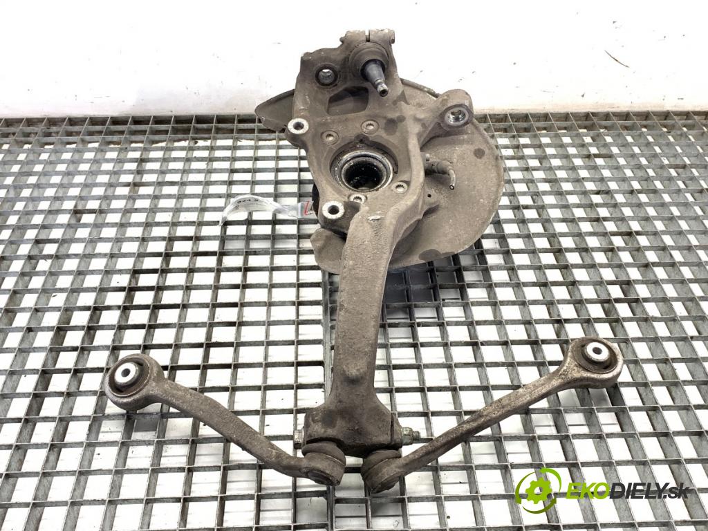 AUDI A4 B8 sedan 2012 125 kW 1.8 TFSI 1798 náboj pravy predný
