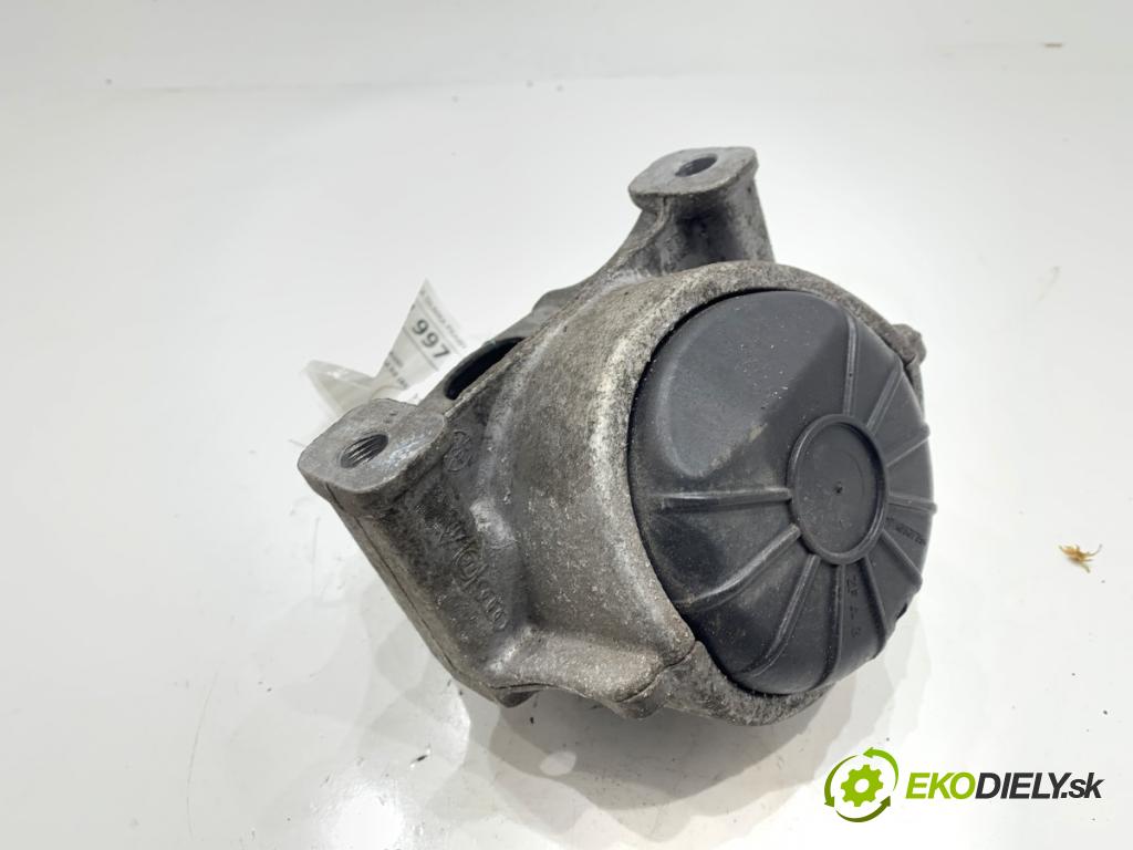 AUDI A4 B8 sedan 2012 125 kW 1.8 TFSI 1798 AirBag motora pravý 8R0199381