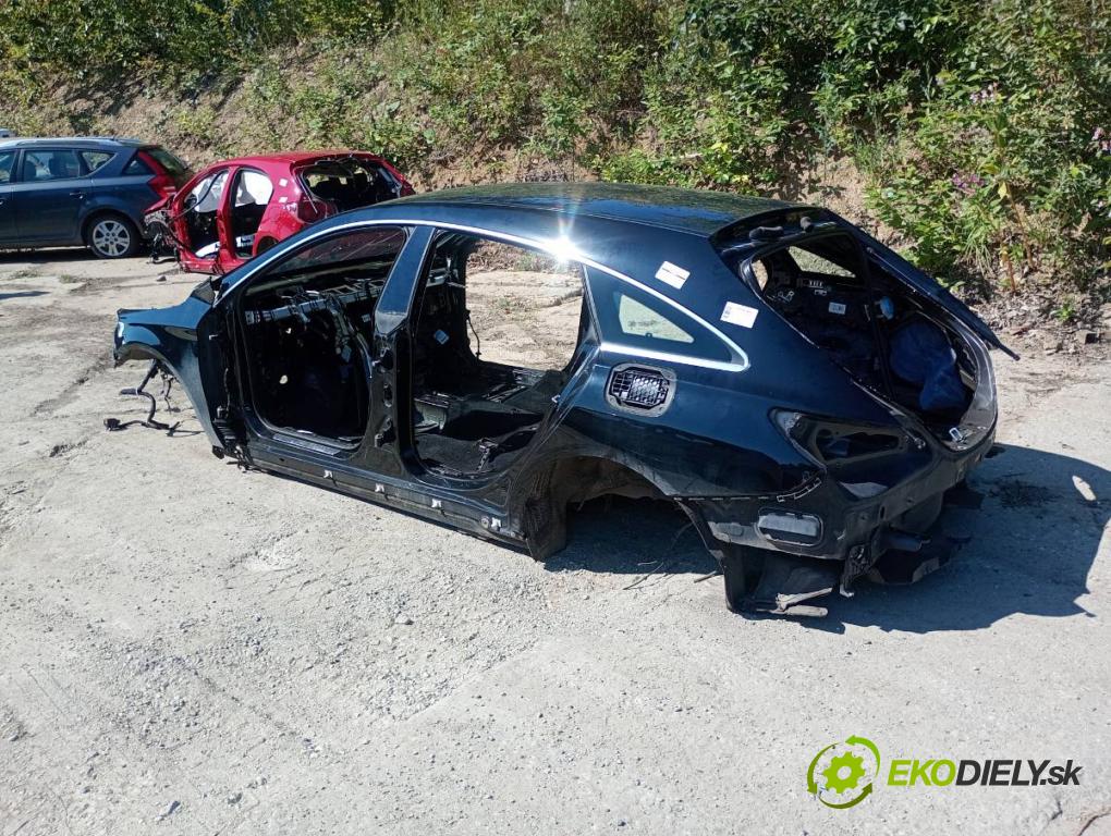 MERCEDES-BENZ CLA Shooting Brake Kombi 2017 100 kW CLA 200 CDI / d (117.908) 2143 KAROSERIA ČTVRŤÁK blatník práh střecha PODŁUŻNICA