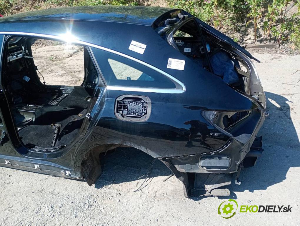 MERCEDES-BENZ CLA Shooting Brake Kombi 2017 100 kW CLA 200 CDI / d (117.908) 2143 KAROSERIA ČTVRŤÁK blatník práh střecha PODŁUŻNICA