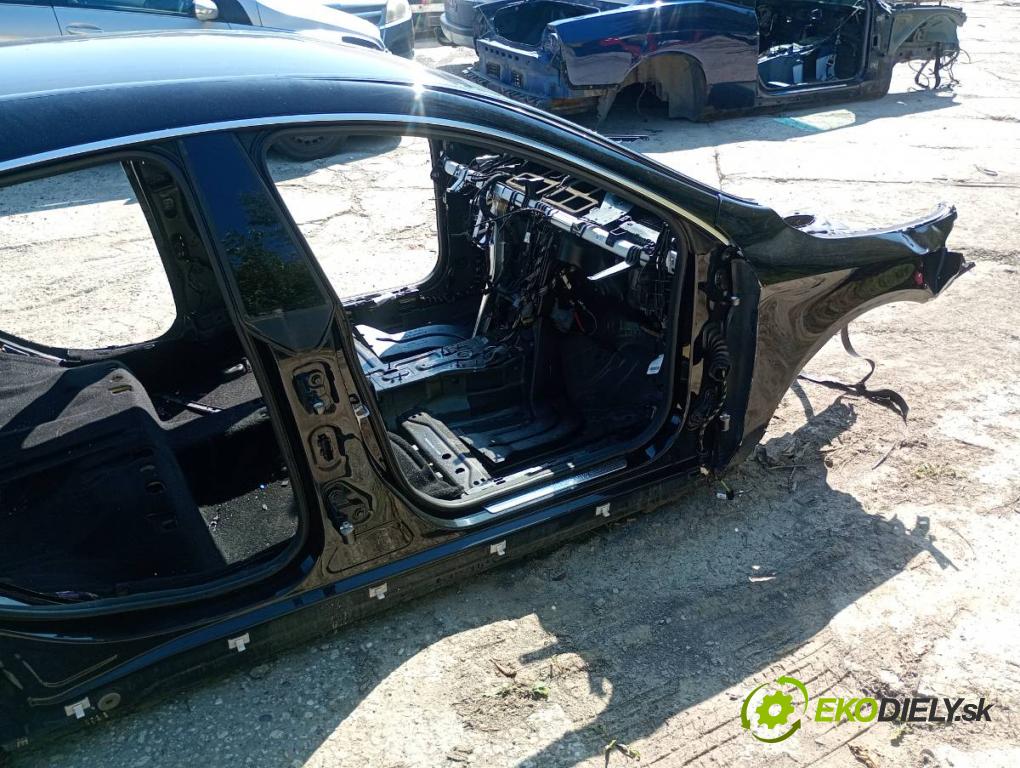 MERCEDES-BENZ CLA Shooting Brake Kombi 2017 100 kW CLA 200 CDI / d (117.908) 2143 KAROSERIA ČTVRŤÁK blatník práh střecha PODŁUŻNICA