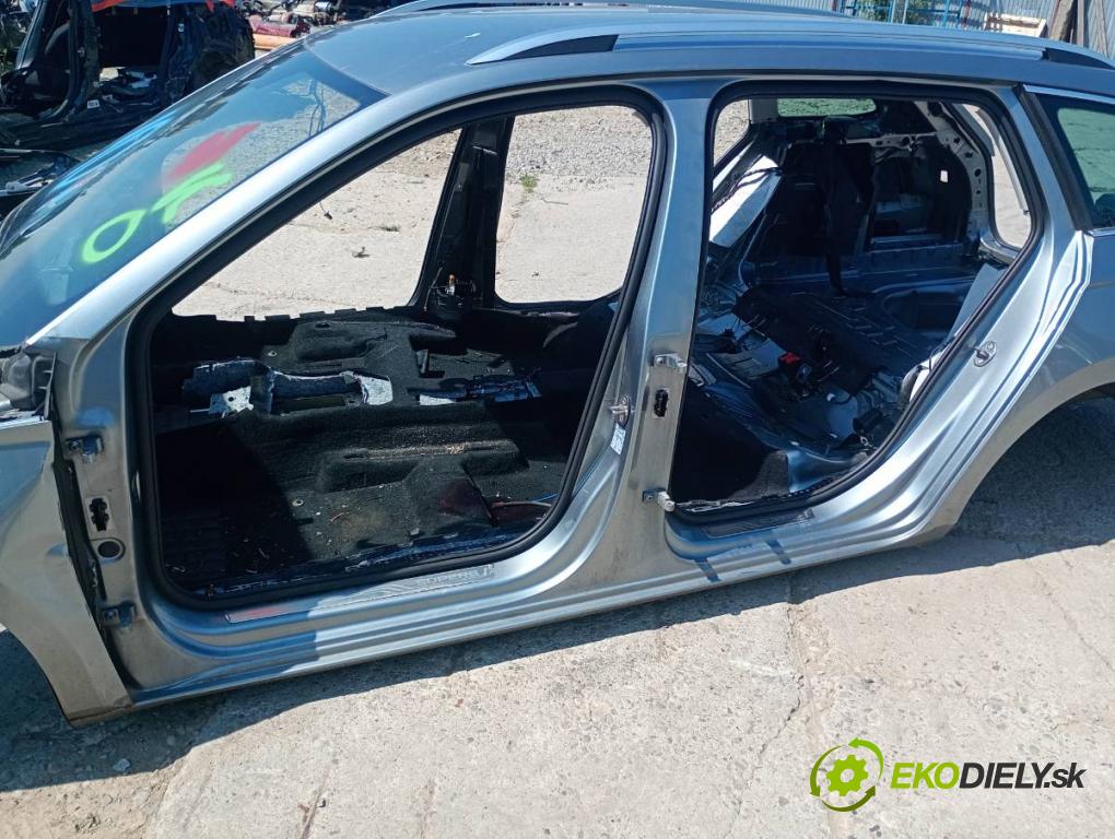 SKODA SUPERB III Kombi 2016 110 kW 2.0 TDI 1968 KAROSERIA ČTVRŤÁK blatník práh střecha PODŁUŻNICA