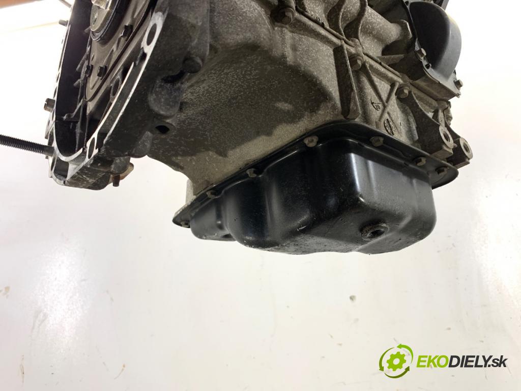 PEUGEOT 208 I liftback 2015 60 kW 1.2 VTI 82 1199 Motor HMZ HM01 (Motor)