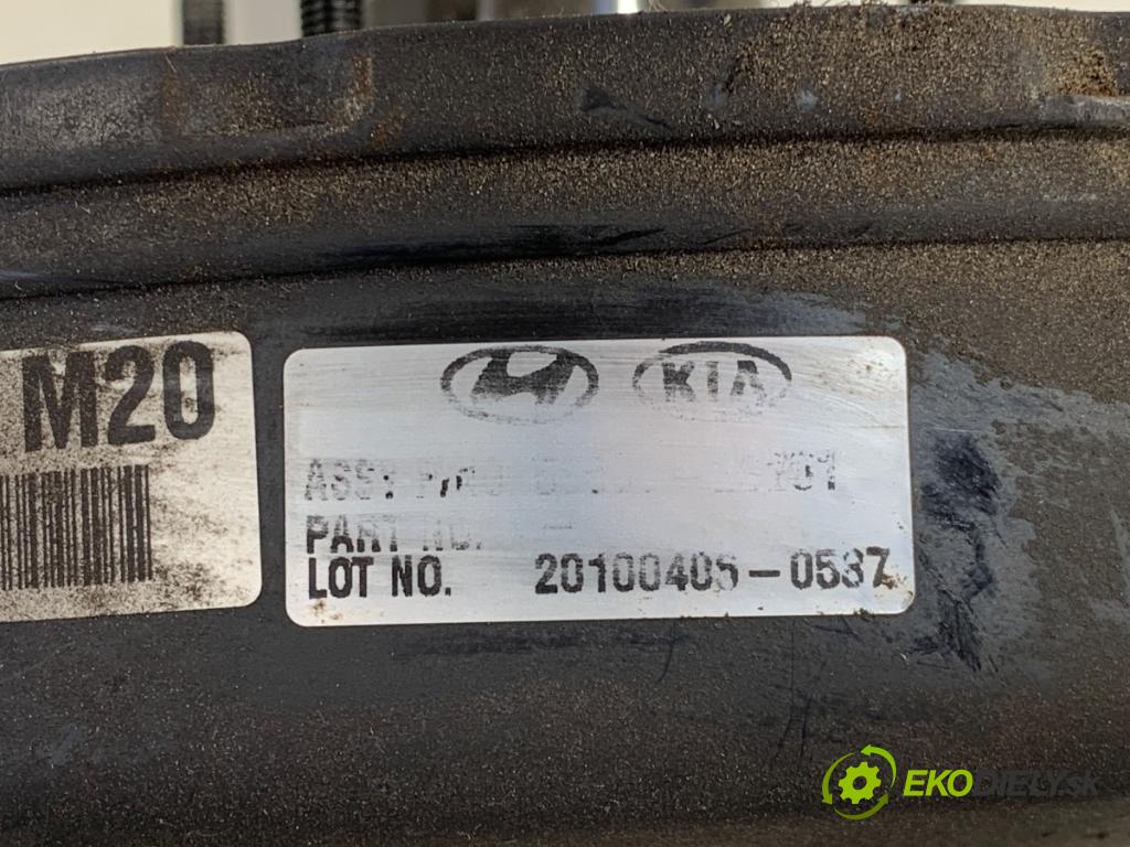 HYUNDAI ix35 SUV 2010 120 kW 2.0 1998 Posilovač bŕzd