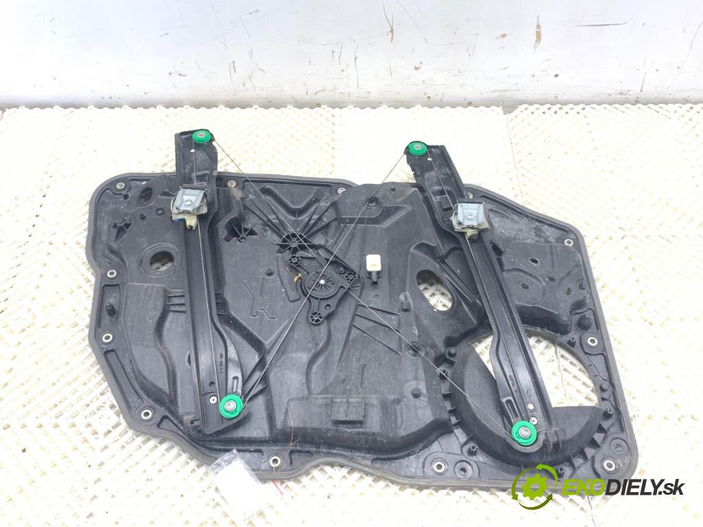 PORSCHE CAYENNE SUV 2013 220 kW 3.6 3598 Mechanizmus okna pravy predný 7P5837756D