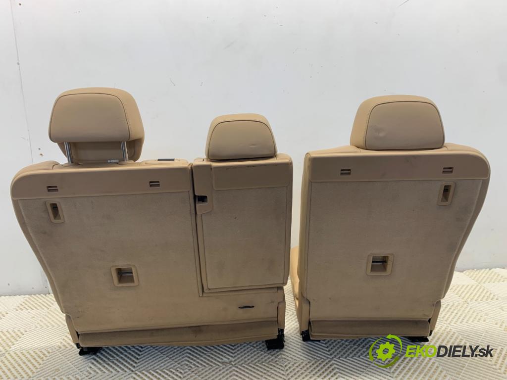 PORSCHE CAYENNE SUV 2013 220 kW 3.6 3598 Sedadlo druhý rad