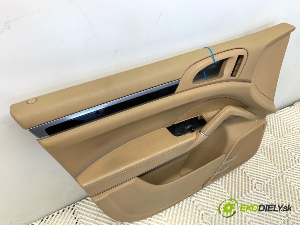 PORSCHE CAYENNE SUV 2013 220 kW 3.6 3598 ča dveře levý přední část