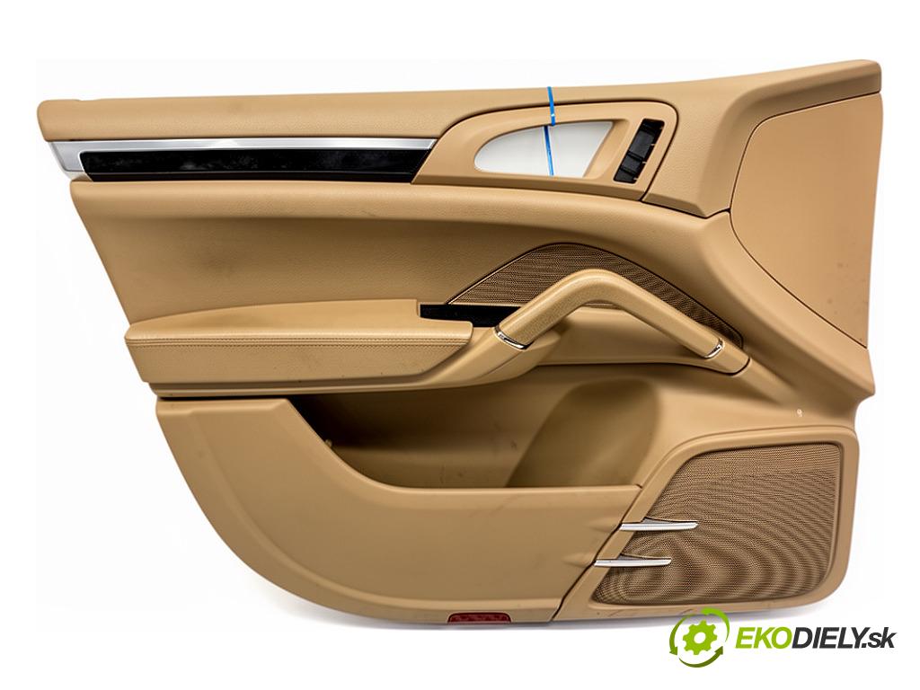 PORSCHE CAYENNE SUV 2013 220 kW 3.6 3598 ča dveře levý přední část