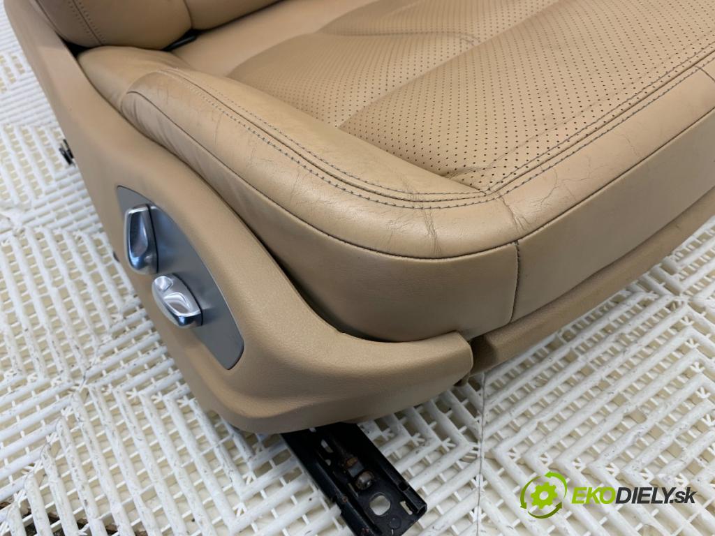 PORSCHE CAYENNE SUV 2013 220 kW 3.6 3598 Sedadlo pravy predný