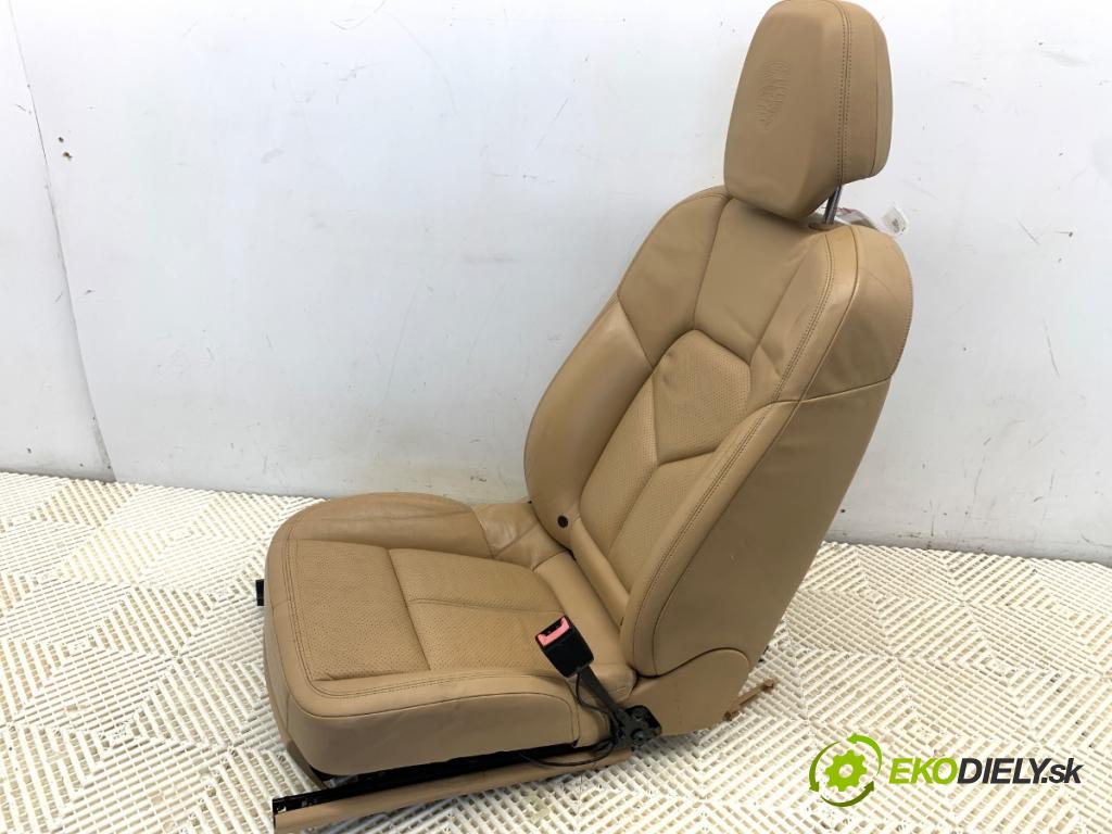 PORSCHE CAYENNE SUV 2013 220 kW 3.6 3598 Sedadlo pravy predný