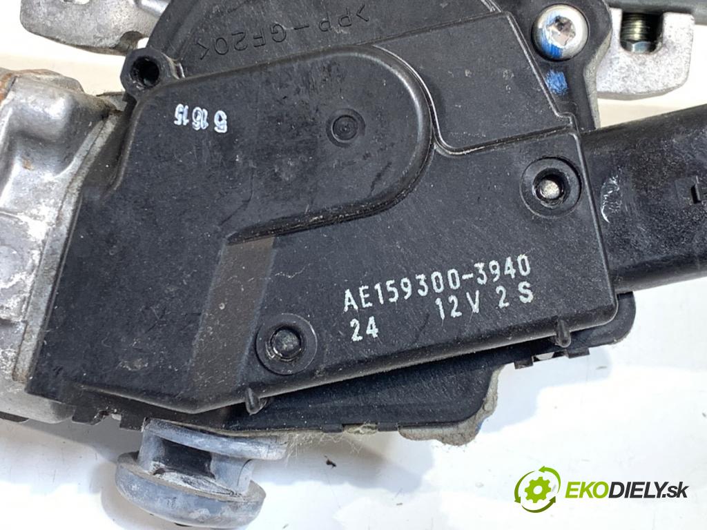 BMW F15 SUV 2015 160 kW xDrive 25 d 2993 mechanismus stěračů přední část 7292653 (Motorek stěračů přední)