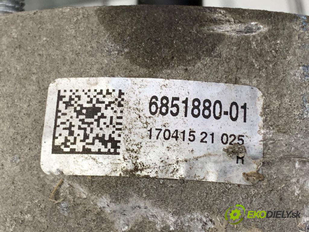 BMW F15 SUV 2015 160 kW xDrive 25 d 2993 tlumič pravý přední část 6875084