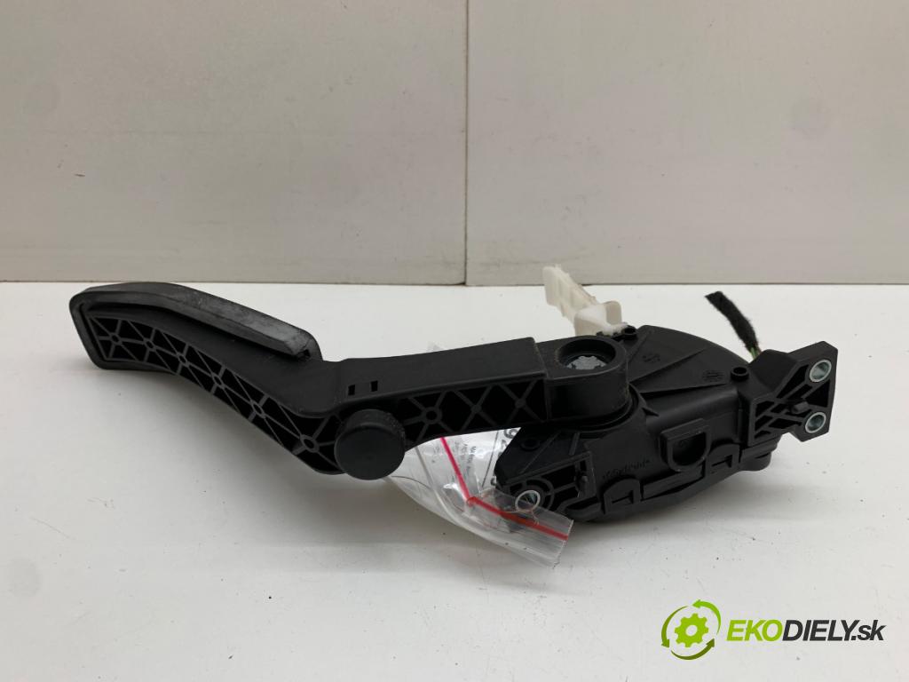 PORSCHE CAYENNE SUV 2013 220 kW 3.6 3598 Potenciometer plynu 7L0723507D (Potenciometer plynového pedálu)
