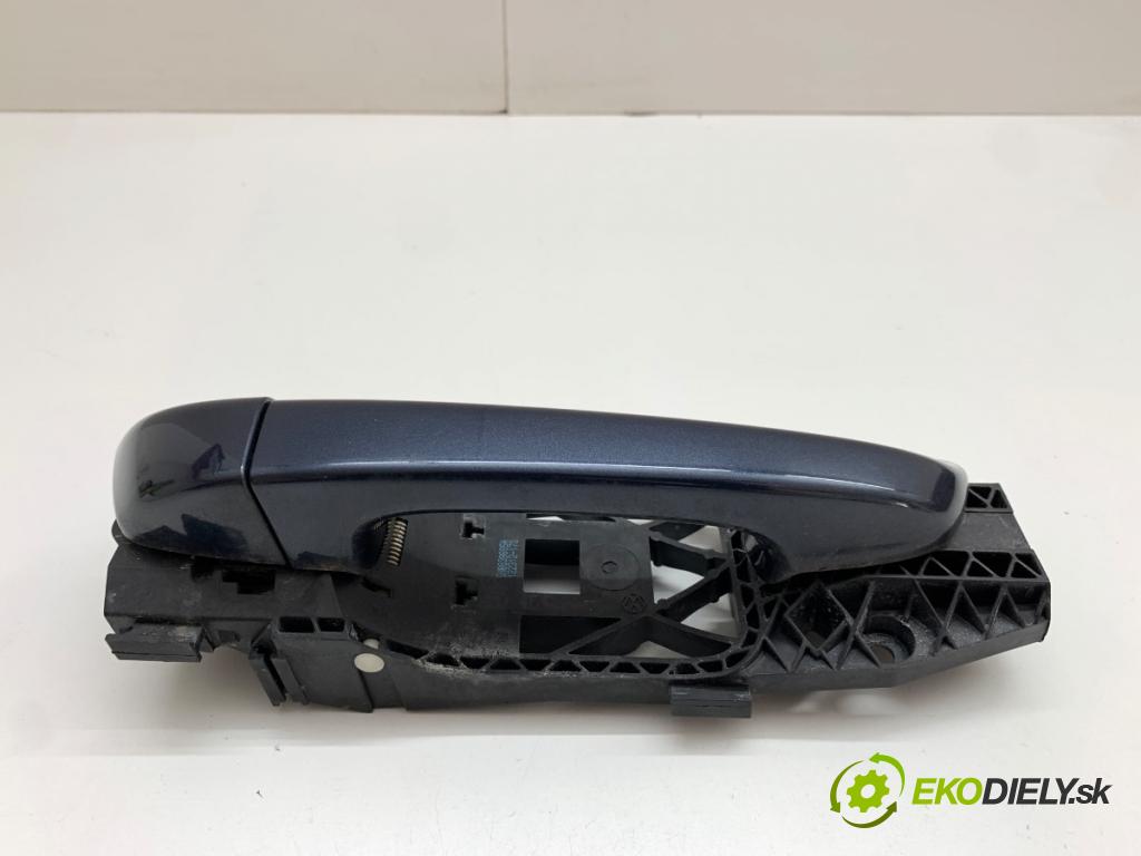 PORSCHE CAYENNE SUV 2013 220 kW 3.6 3598 Kľučka vonkajšia pravy zad 