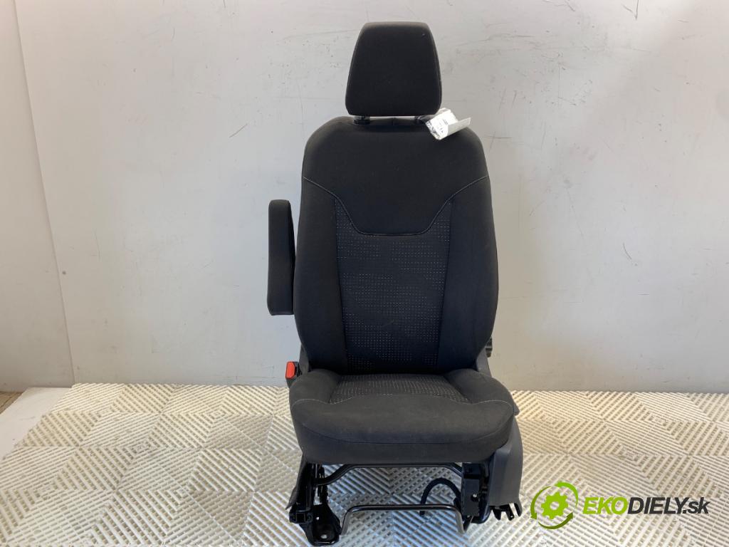 FORD TRANSIT COURIER Nadwozie pełne/minivan 2020 74 kW 1.0 EcoBoost 998 Sedadlo ľavy predný 