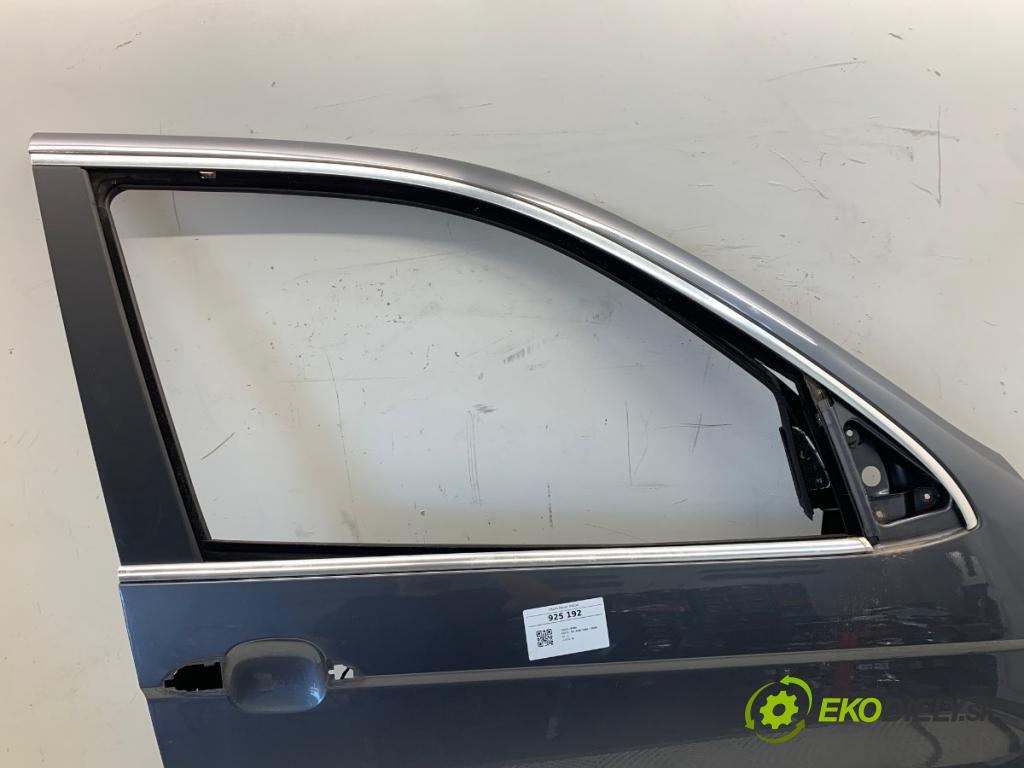 BMW E53 SUV 2001 210 kW 4.4 i 4398 Dvere pravy predný 400