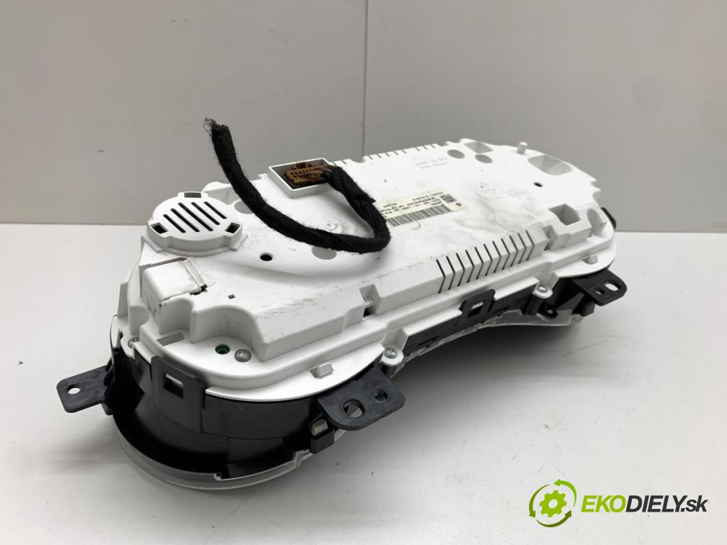 CHRYSLER PACIFICA nadwozie wielkoprzestrzenne (MPV) 2018 185 kW 3.6 Hybrid 3604 prístrojovka 68358439AE (Přístrojová deska)