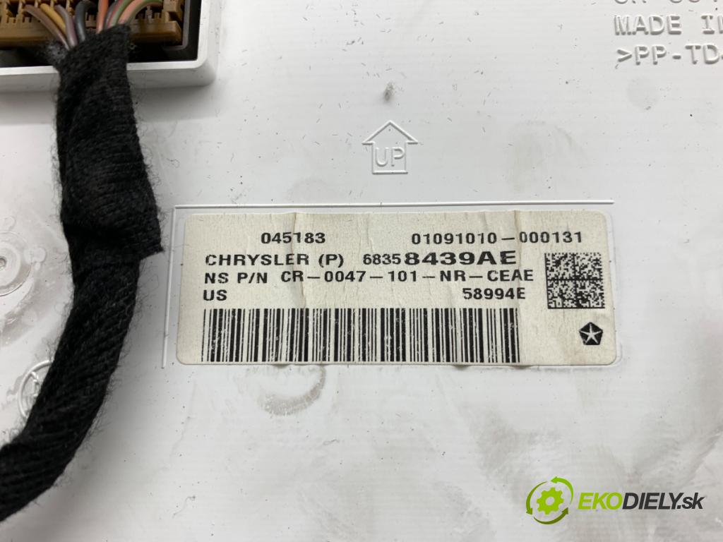 CHRYSLER PACIFICA nadwozie wielkoprzestrzenne (MPV) 2018 185 kW 3.6 Hybrid 3604 prístrojovka 68358439AE (Přístrojová deska)