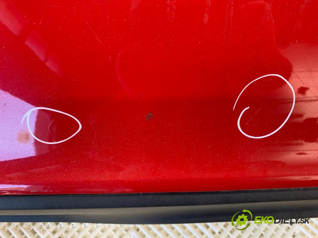 MERCEDES-BENZ W176 liftback 2013 90 kW A 180 (176.042) 1595 nárazník zadní část  (Klika dveří ostatní)
