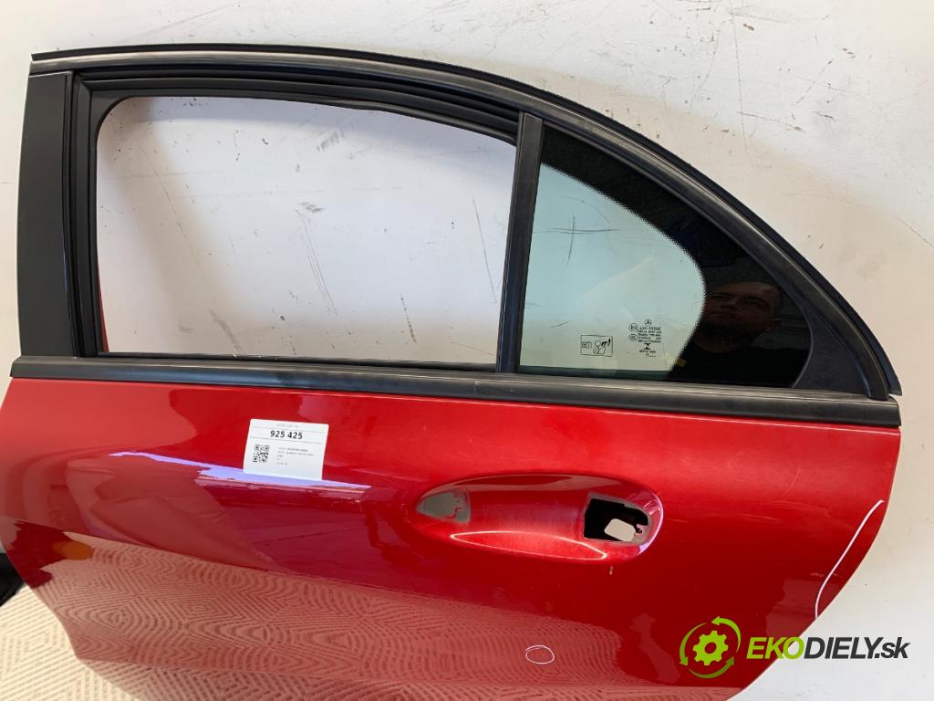 MERCEDES-BENZ W176 liftback 2013 90 kW A 180 (176.042) 1595 Dvere ľavy zad