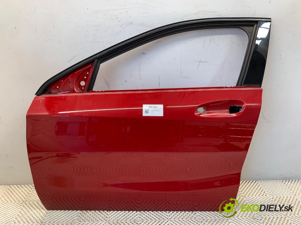 MERCEDES-BENZ W176 liftback 2013 90 kW A 180 (176.042) 1595 Dvere ľavy predný 
