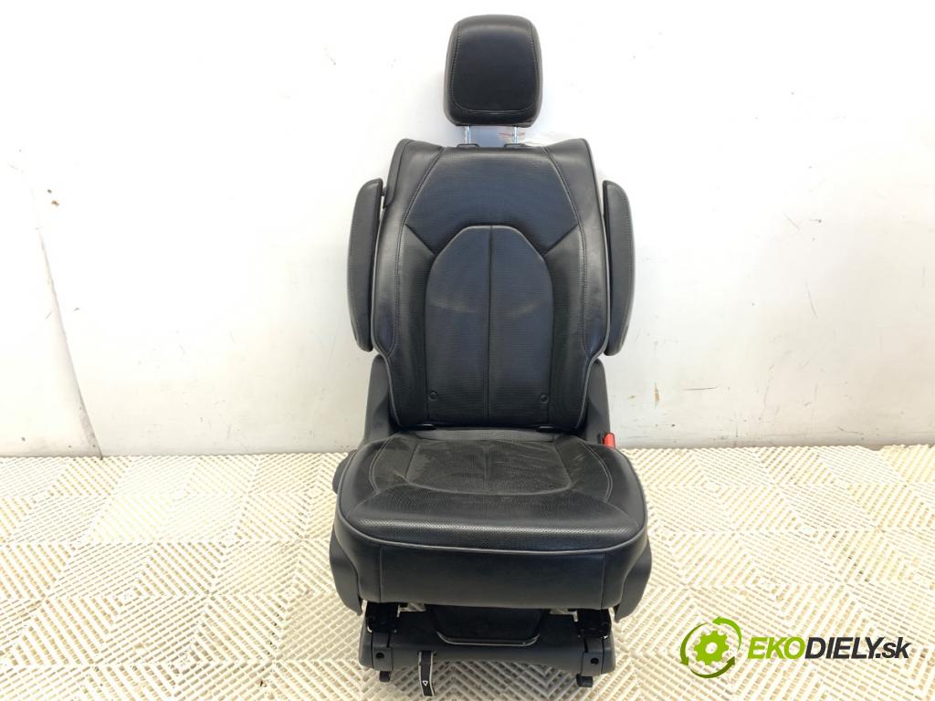 CHRYSLER PACIFICA nadwozie wielkoprzestrzenne (MPV) 2018 185 kW 3.6 Hybrid 3604 Sedadlo zad 