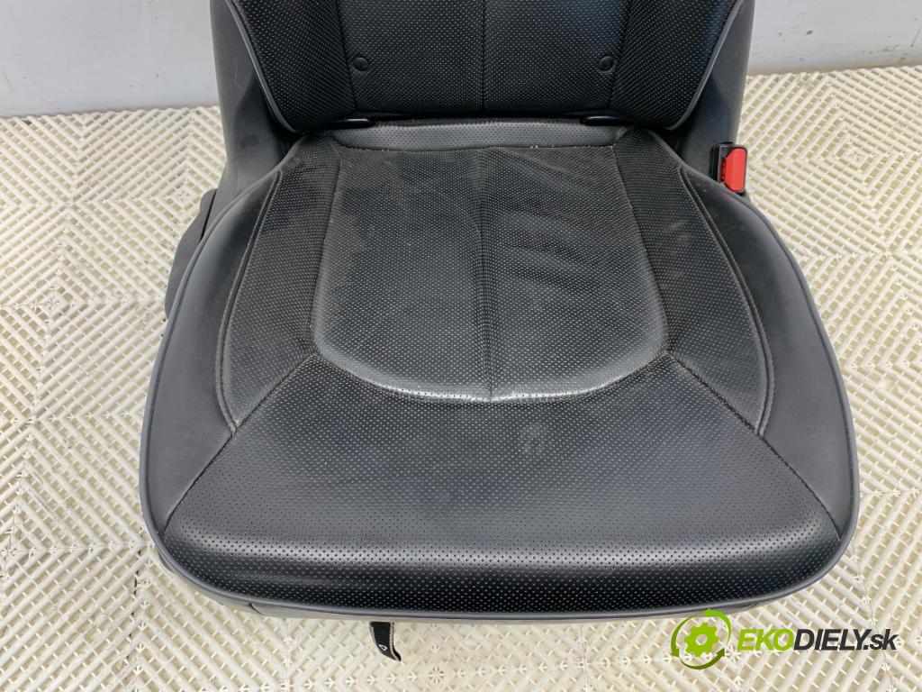 CHRYSLER PACIFICA nadwozie wielkoprzestrzenne (MPV) 2018 185 kW 3.6 Hybrid 3604 Sedadlo zad