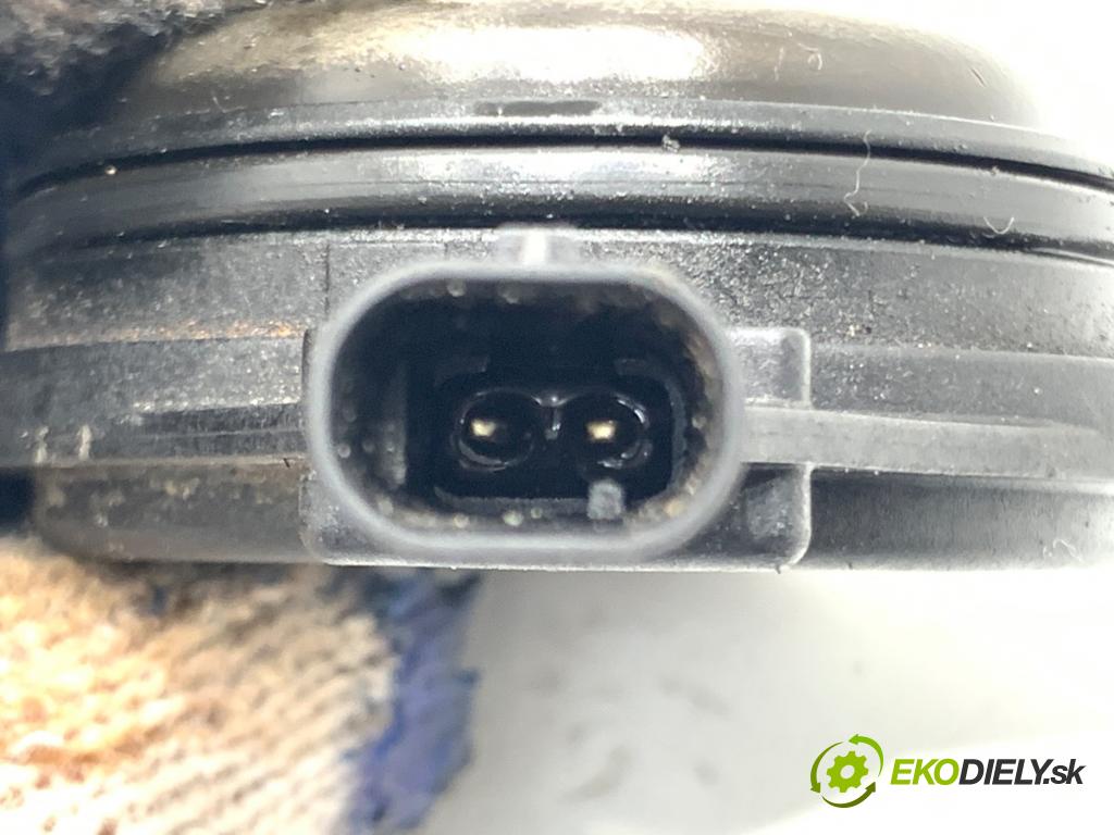 VW PASSAT B8 Kombi 2014 110 kW 2.0 TDI 1968 Nastavovač časovania 04L906423