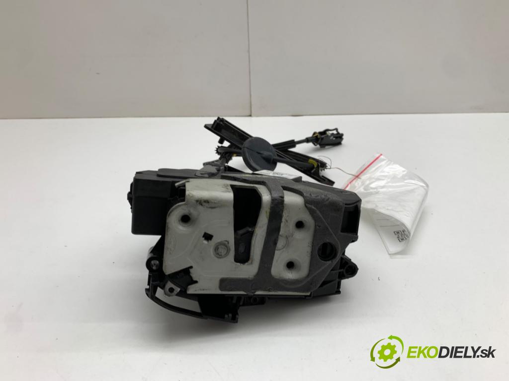 FORD TRANSIT COURIER Nadwozie pełne/minivan 2020 74 kW 1.0 EcoBoost 998 zámok dveře pravý přední část BM5A-A21812-BH