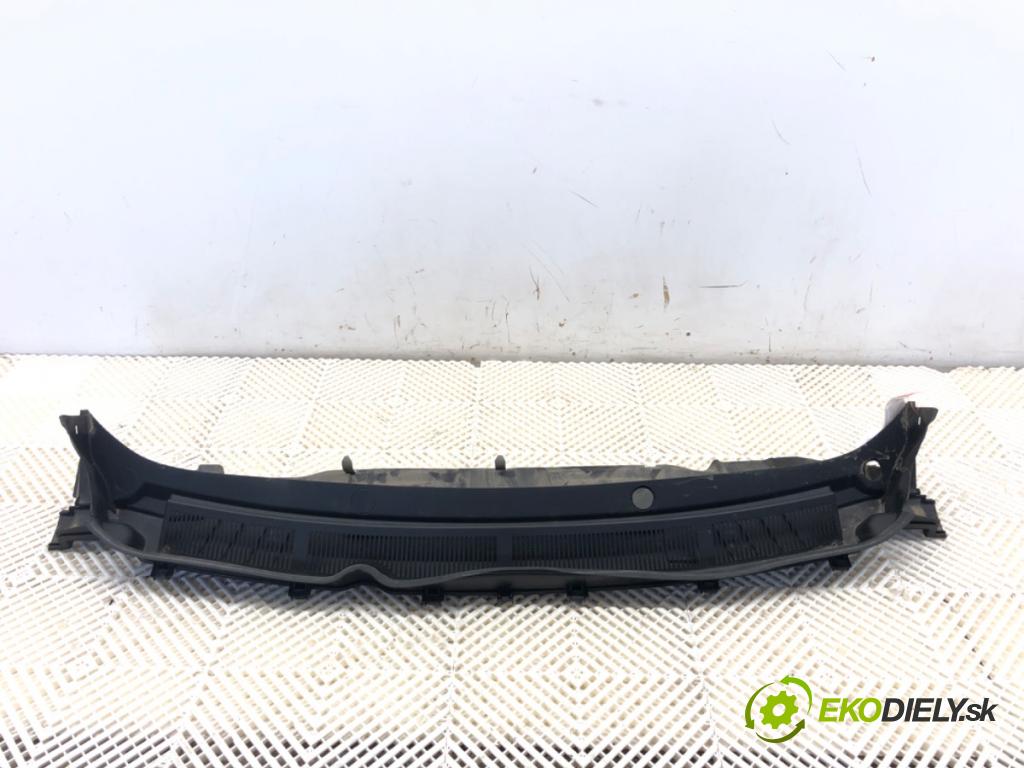 FORD TRANSIT COURIER Nadwozie pełne/minivan 2020 74 kW 1.0 EcoBoost 998 Torpédo, plast pod čelné okno ET76-A02216-AC (Torpédo (plast pod čelným sklom))