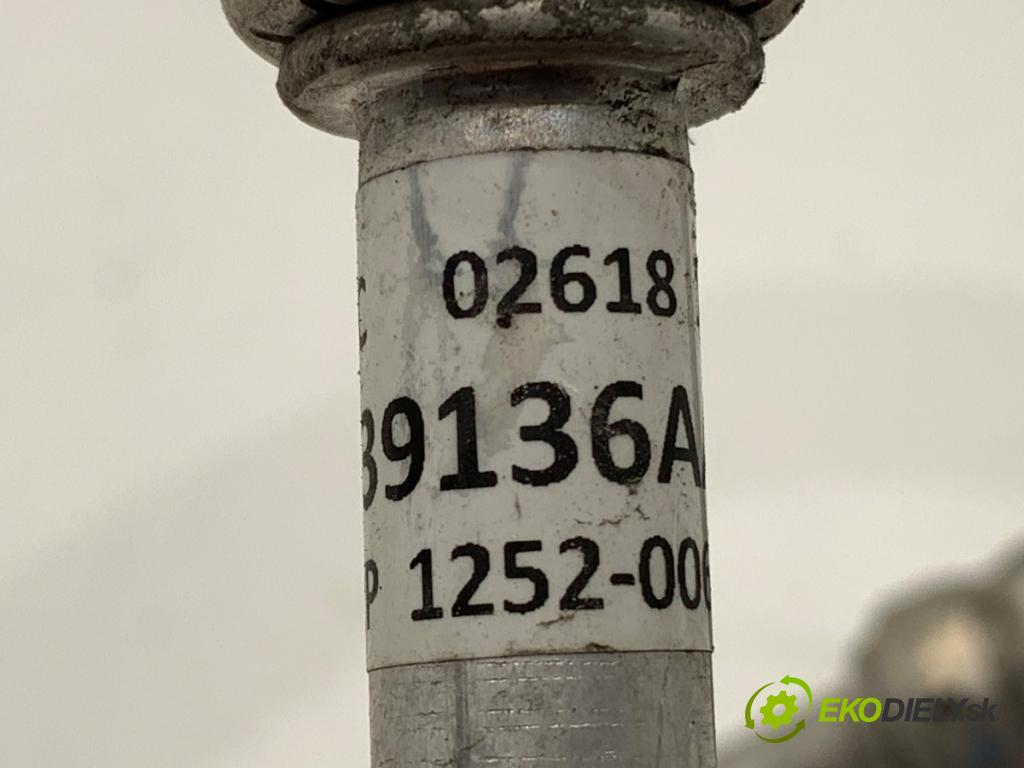 CHRYSLER PACIFICA nadwozie wielkoprzestrzenne (MPV) 2018 185 kW 3.6 Hybrid 3604 rúrka klimatizace 68239136AA (Trubka klimatizace)