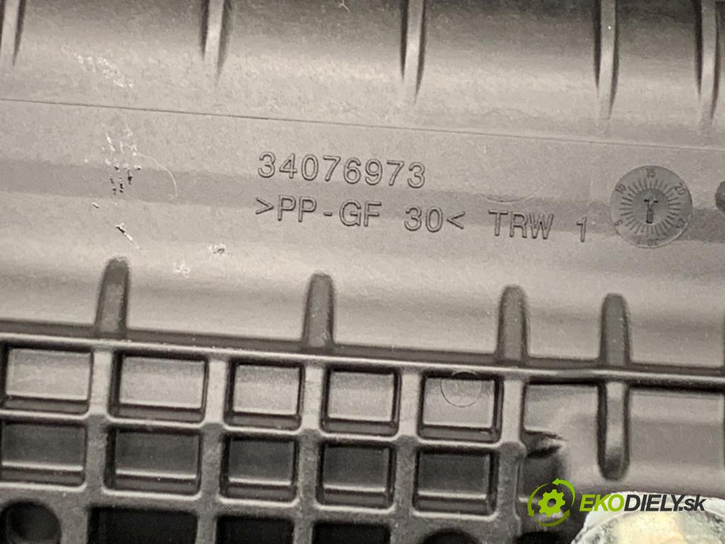 PORSCHE CAYENNE SUV 2013 220 kW 3.6 3598 palubní doska POLŠTÁŘ: spolujezdce