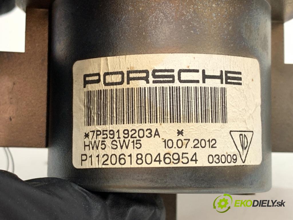 PORSCHE CAYENNE SUV 2013 220 kW 3.6 3598 Budíky, prístrojová doska 7P5919203A