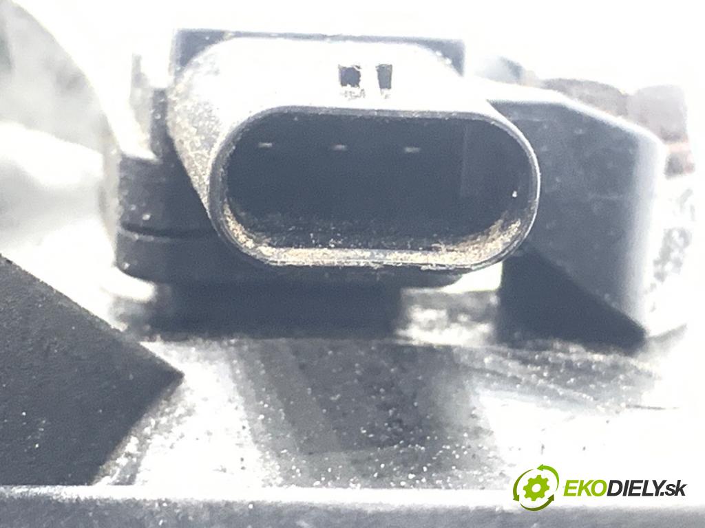 BMW F07 liftback 2011 220 kW 535 d xDrive 2993 potrubí sání 8511363 (Sací potrubí)
