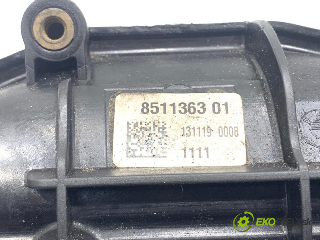 BMW F07 liftback 2011 220 kW 535 d xDrive 2993 potrubí sání 8511363 (Sací potrubí)