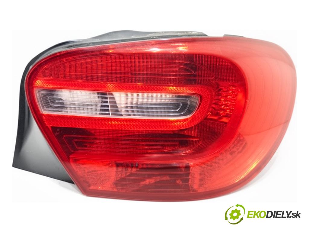MERCEDES-BENZ W176 liftback 2013 90 kW A 180 (176.042) 1595 světlo pravý zadní část A1769060200