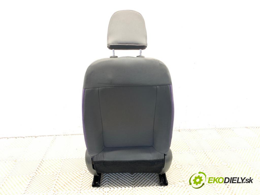 KIA PICANTO II liftback 2012 51 kW 1.0 998 Sedadlo pravy predný