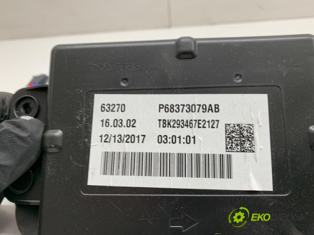 CHRYSLER PACIFICA nadwozie wielkoprzestrzenne (MPV) 2018 185 kW 3.6 Hybrid 3604 modul řídící jednotka klimatizace 68373079AB (Klika dveří ostatní)