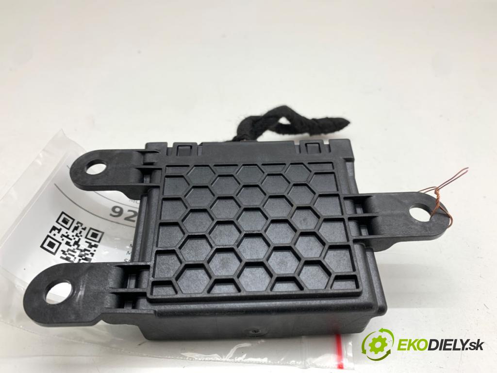 CHRYSLER PACIFICA nadwozie wielkoprzestrzenne (MPV) 2018 185 kW 3.6 Hybrid 3604 modul GATEWAY 68293147AC