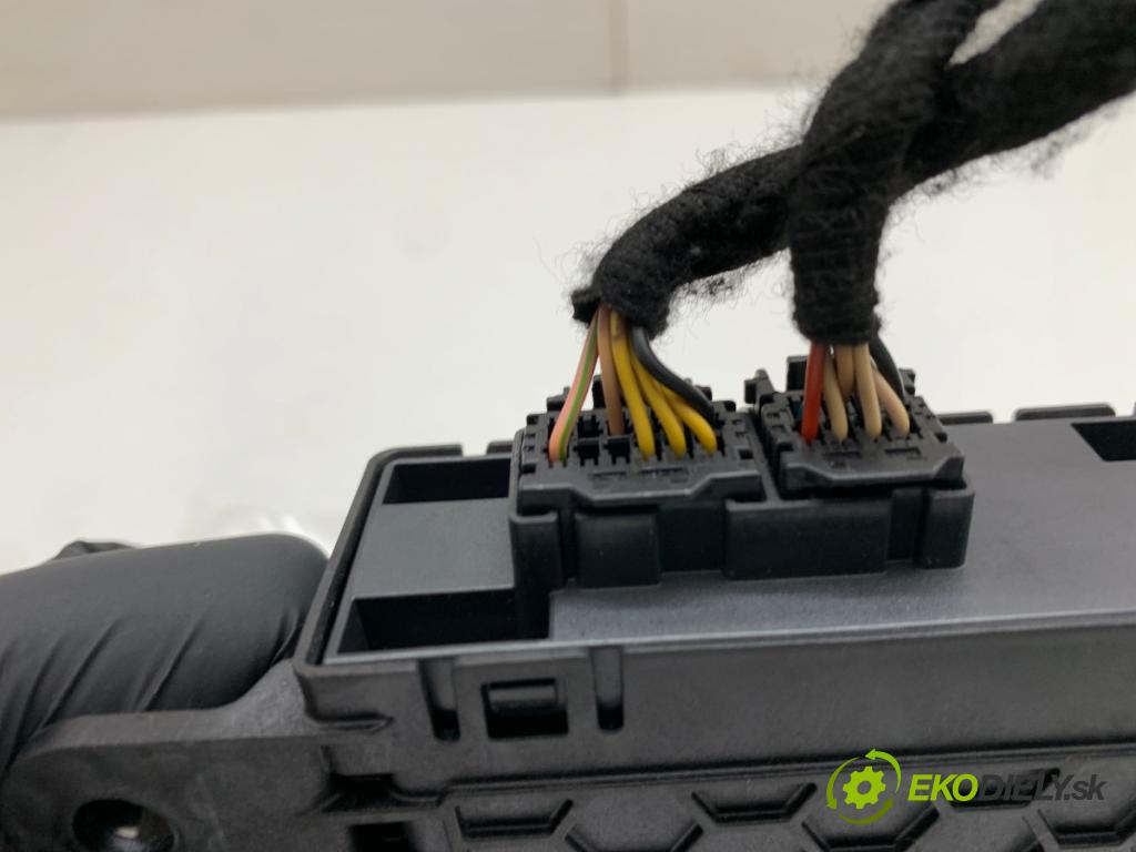 CHRYSLER PACIFICA nadwozie wielkoprzestrzenne (MPV) 2018 185 kW 3.6 Hybrid 3604 modul GATEWAY 68293147AC